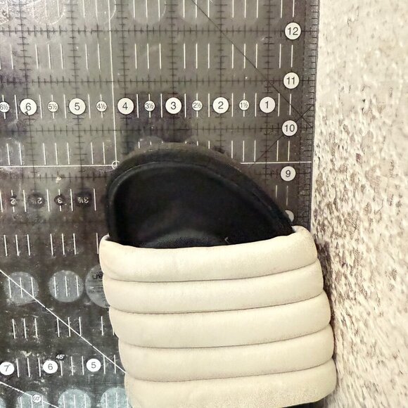 Isabel Marant Hellea Women EU 37 US 7 White Quilted Leather One Band Sandal - Picture 11 of 11